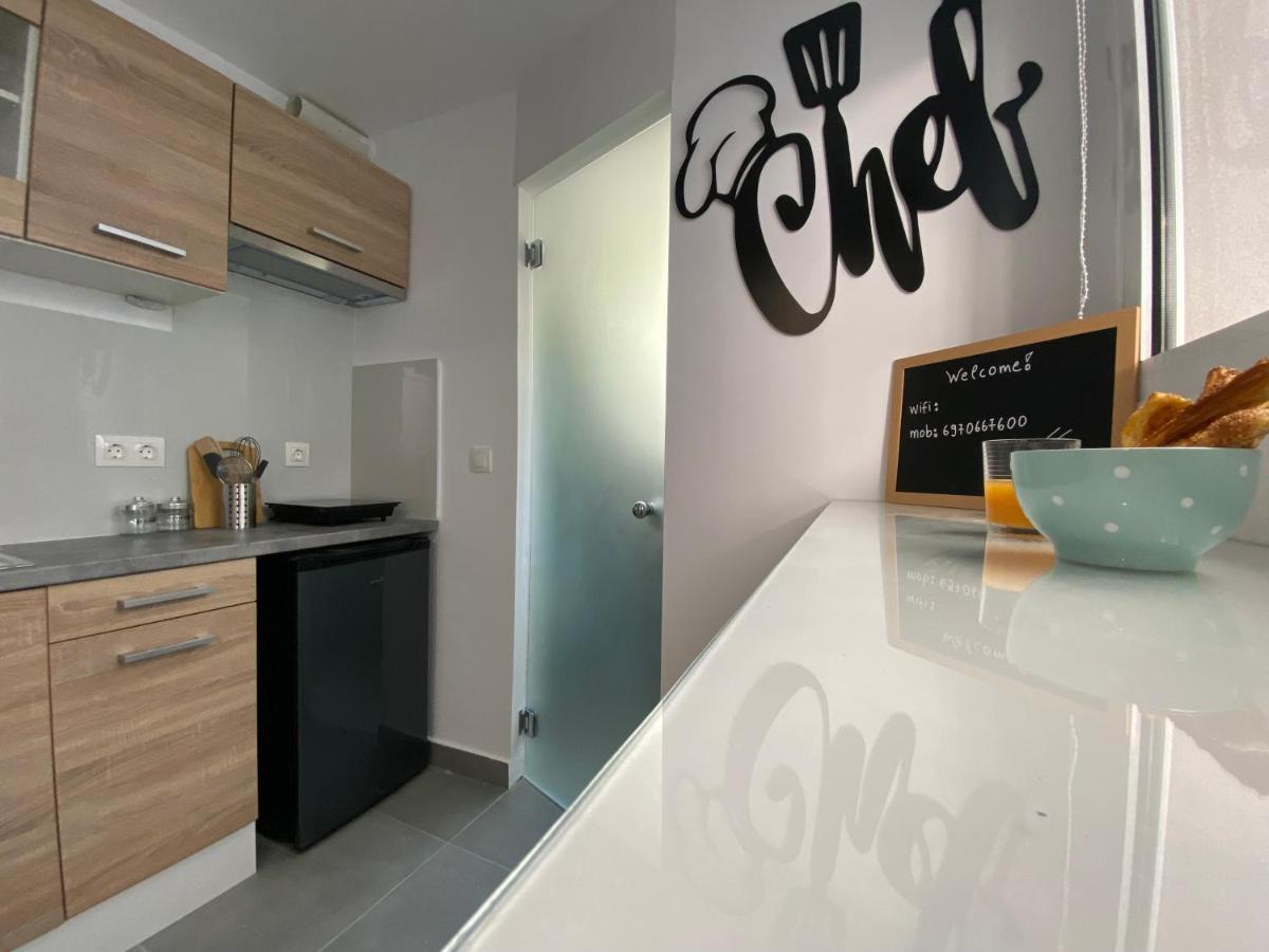 Apartamento Tiny Little House Atenas Exterior foto