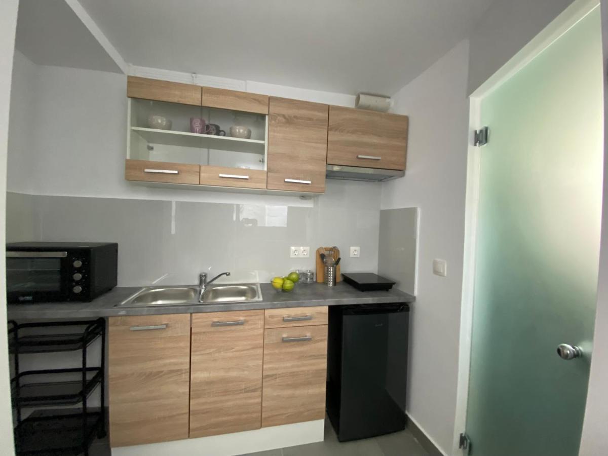 Apartamento Tiny Little House Atenas Exterior foto