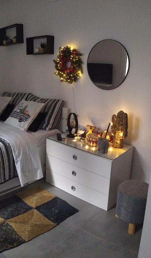 Apartamento Tiny Little House Atenas Exterior foto